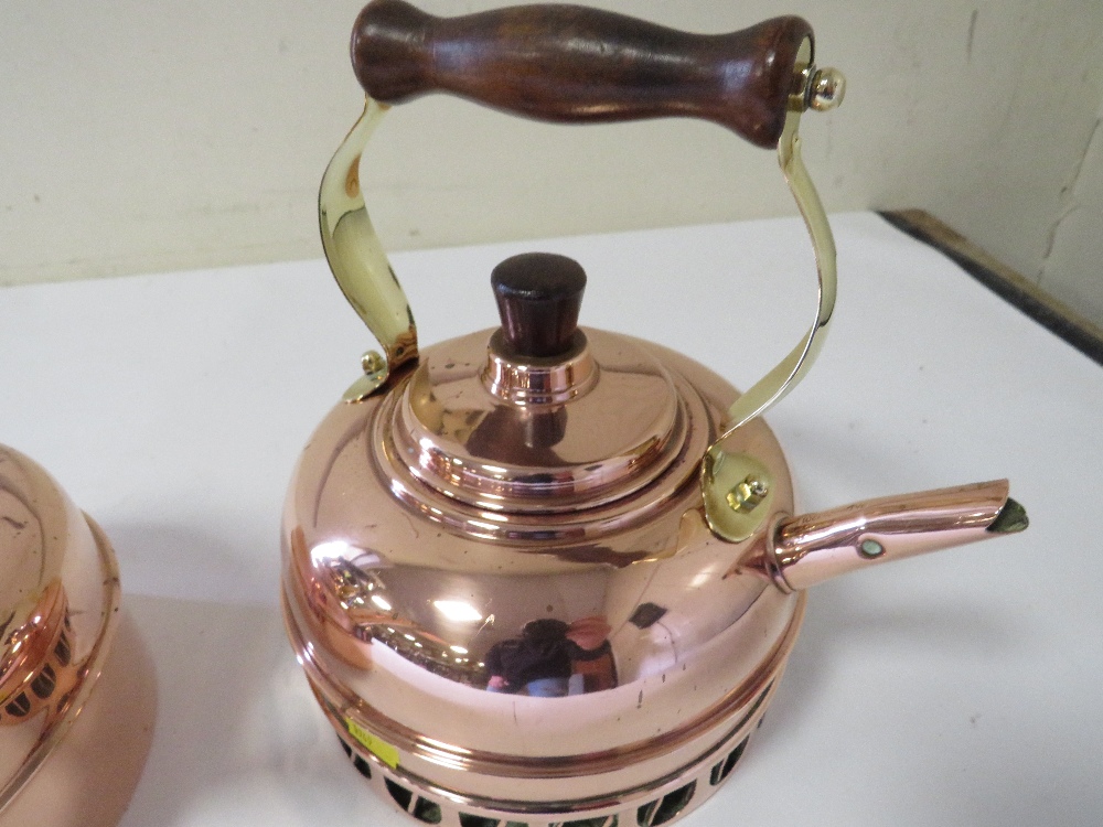 TWO COPPER AND BRASS KETTLES - Image 3 of 4