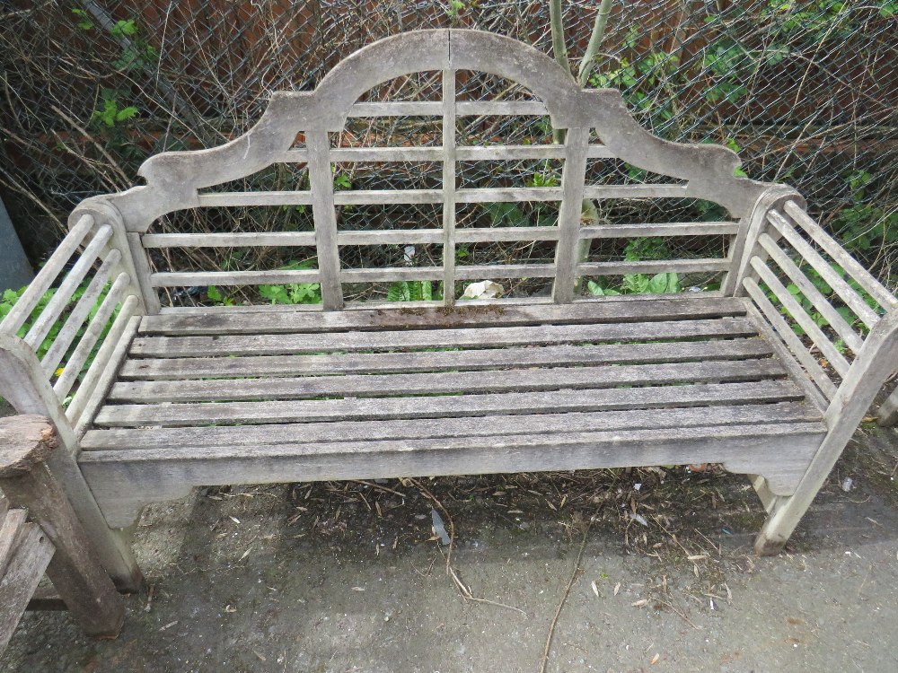 TWO HARDWOOD GARDEN BENCHES, ONE IN THE LUTYENS STYLE A/F - Image 5 of 6