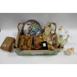A TRAY OF COLLECTABLE'S TO INCLUDE PERFUME BOTTLES TREEN ETC