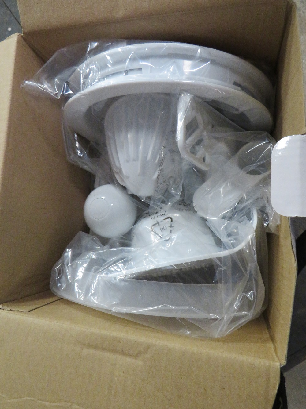 A QUANTITY OF TWELVE BOXED HAND FOOD PROCESSORS - Image 2 of 4