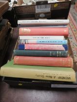 A SMALL COLLECTION OF VINTAGE BOOKS COMPRISING THE HISTORY OF THE FIRST WORLD WAR AND A SELECTION OF