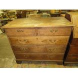 A LARGE GEORGIAN OAK COUNTRYMADE CHEST OF FIVE DRAWERS W-118 CM