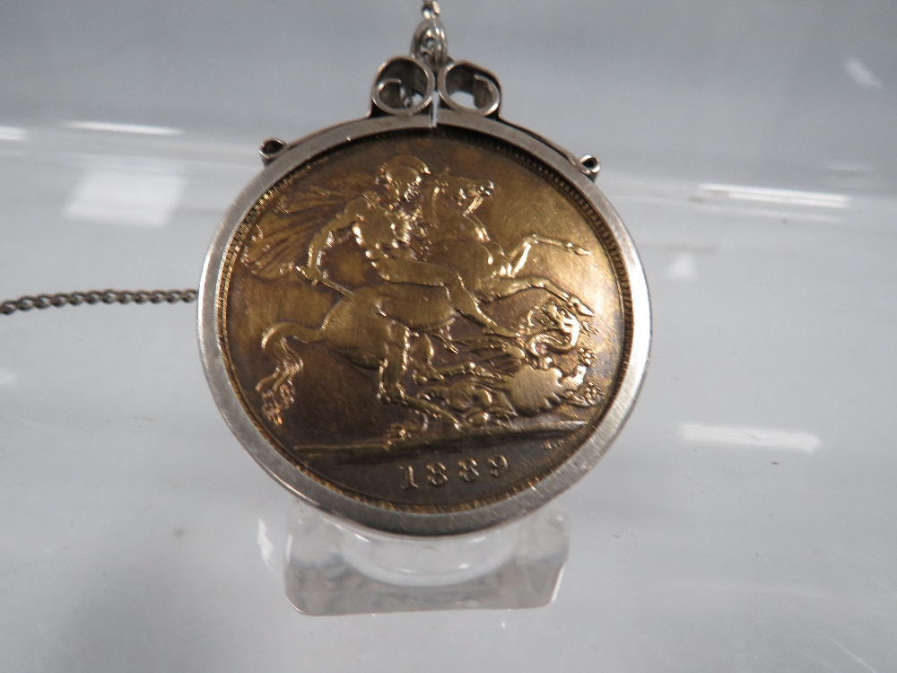 A 1889 SILVER CROWN PENDANT NECKLACE - Image 2 of 3