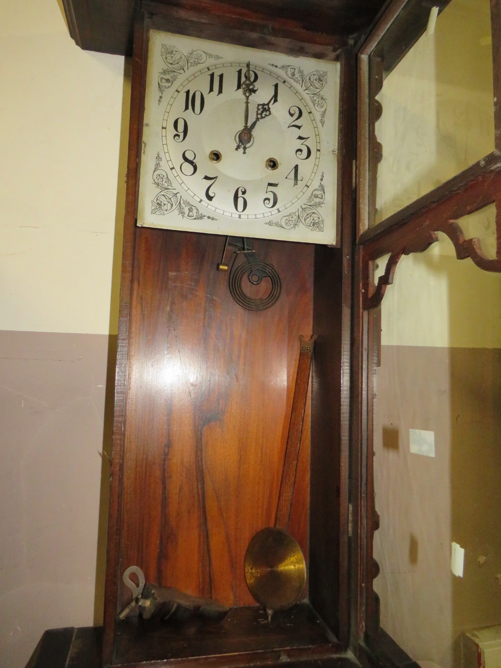 AN ANTIQUE VIENNA WALL CLOCK A/F - Image 2 of 5