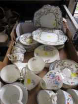 A TRAY OF ASSORTED CERAMICS TO INCLUDE REGENCY EXAMPLES