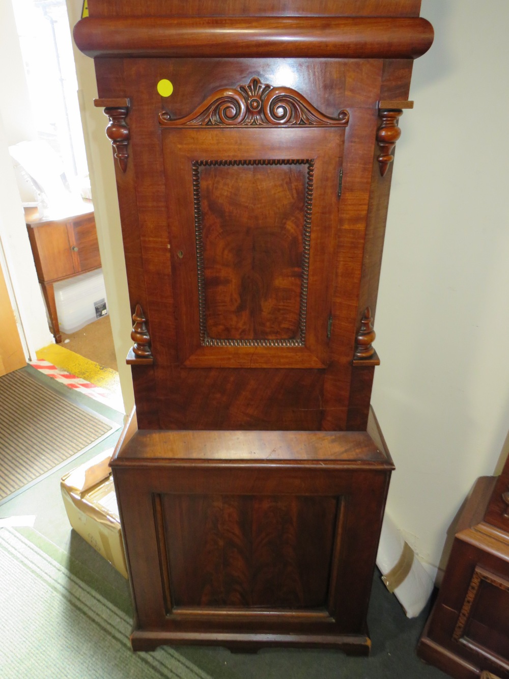 A LARGE ANTIQUE MAHOGANY LONGCASE CLOCK WITH NON FUNCTIONAL MOON ROLLER AND LATER WESTMINSTER - Image 3 of 8