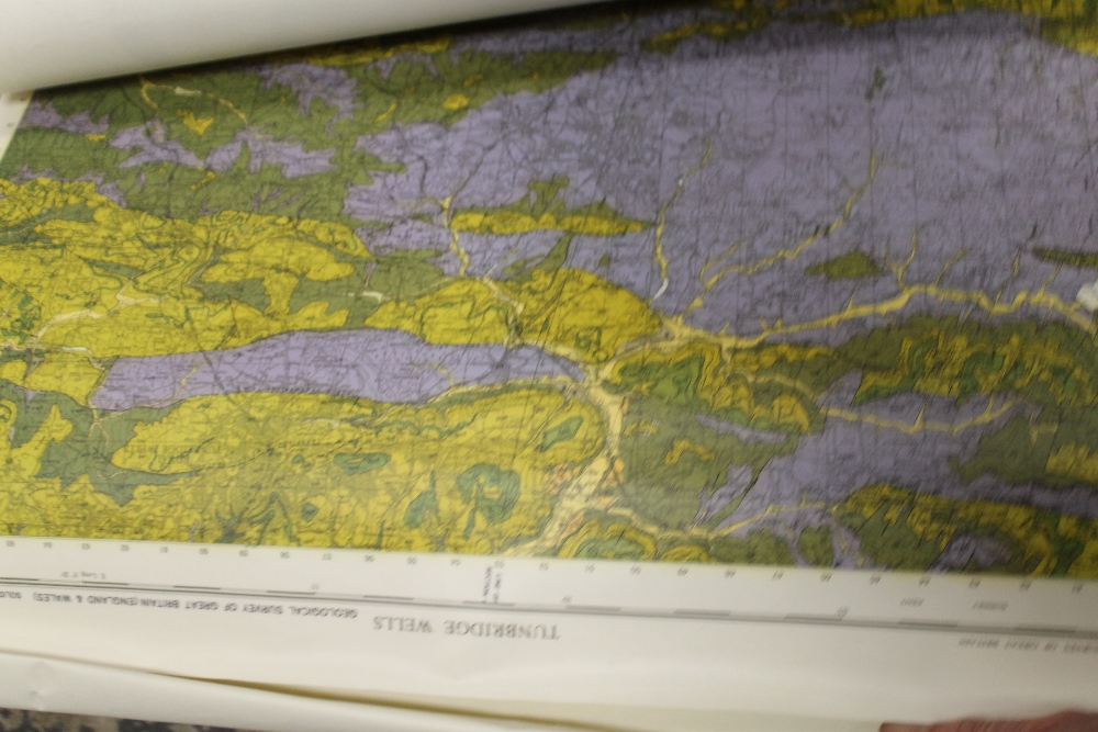 A QUANTITY OF ORDNANCE SURVEY GEOLOGICAL MAPS - Bild 3 aus 4