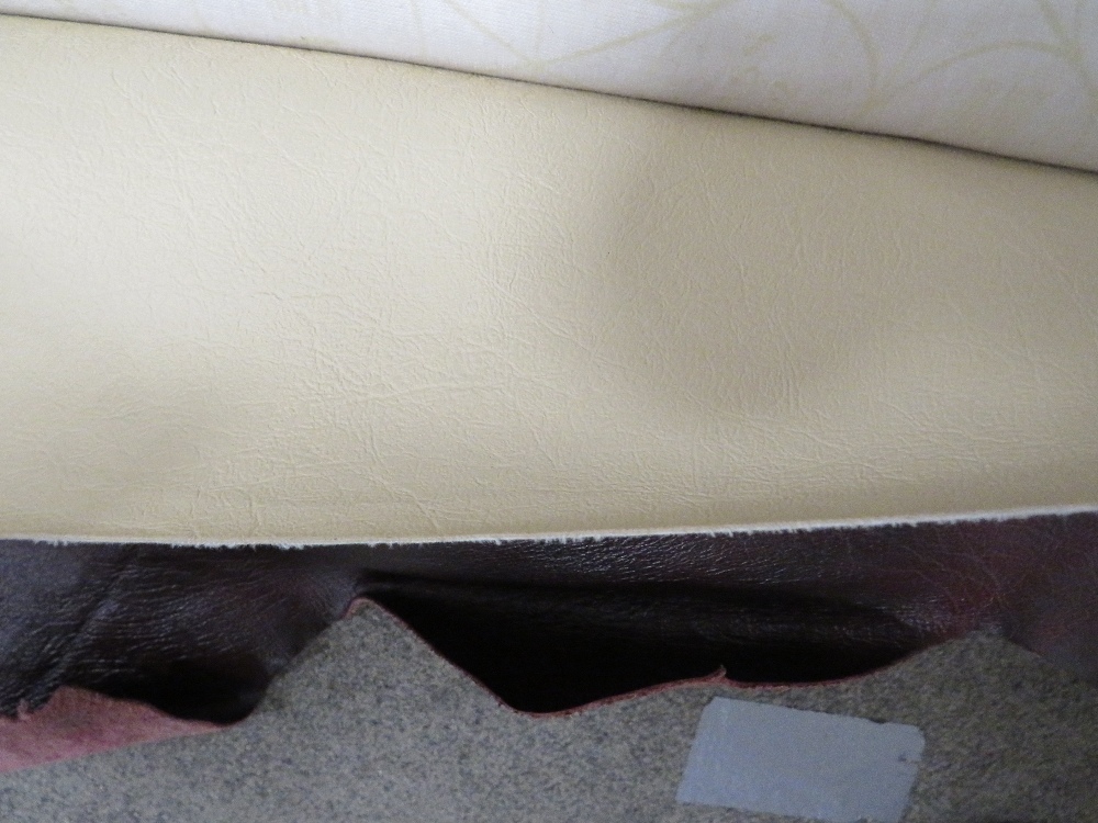 A SMALL SELECTION OF FABRIC TO INCLUDE OXBLOOD LEATHER - Image 3 of 3