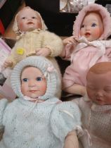 A TRAY OF ASTON DRAKE DOLLS WITH CERTIFICATE