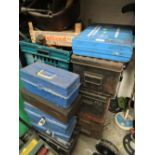 A LARGE QUANTITY OF VINTAGE MECHANICS TOOLS AND TOOL BOXES (TRAY NOT INCLUDED)