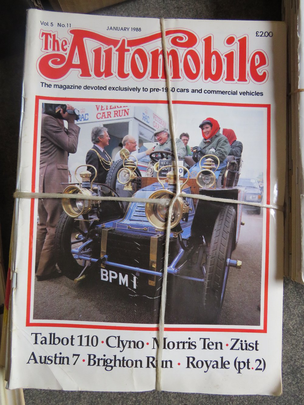 A LARGE QUANTITY OF MOTORING AND AUTOMOBILE RELATED MAGAZINES TO INCLUDE ROLLS ROYCE ENTHUSIASTS - Bild 3 aus 8