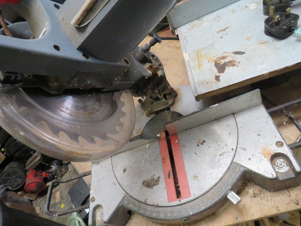 A TABLE TOP PILLAR DRILL AND A CHOP SAW - Bild 2 aus 2