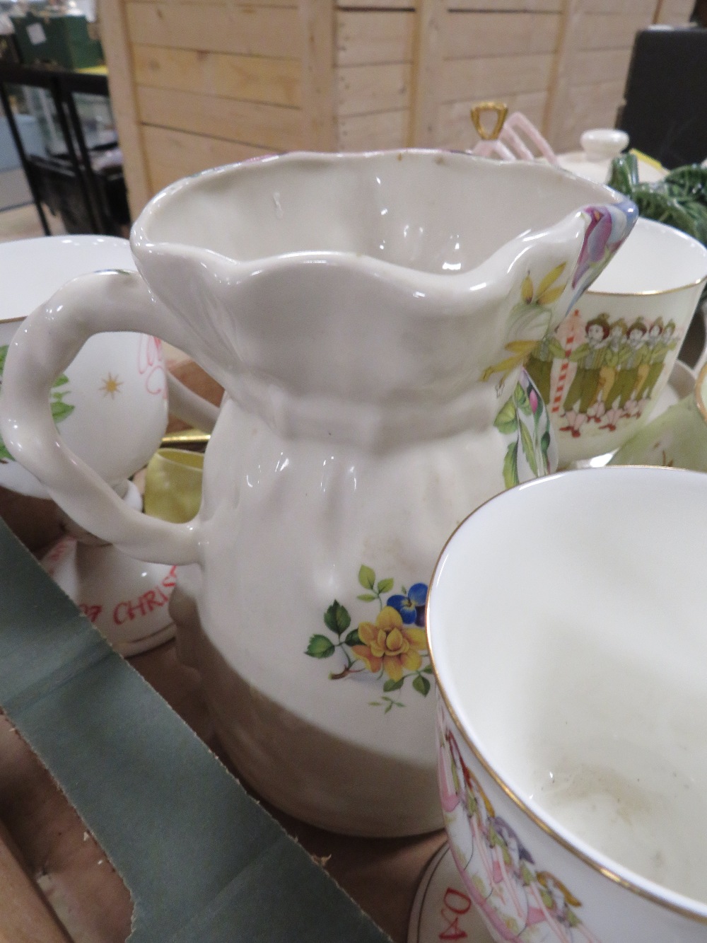 TWO TRAYS OF CERAMICS ETC TO INCLUDE ROYAL DOULTON LIMITED EDITION 12 DAYS OF CHRISTMAS GOBLETS, - Image 5 of 7