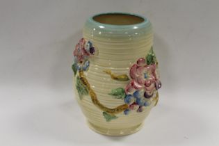 A CLARICE CLIFF NEWPORT POTTERY 399 L/S FLORAL VASE - CRAZING THROUGHOUT