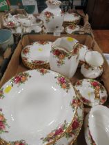 TWO TRAYS OF ROYAL ALBERT OLD COUNTRY ROSES TEA/DINNER WARE