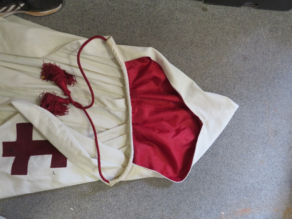 A TRAY OF CEREMONY ROBES ETC - Bild 2 aus 2