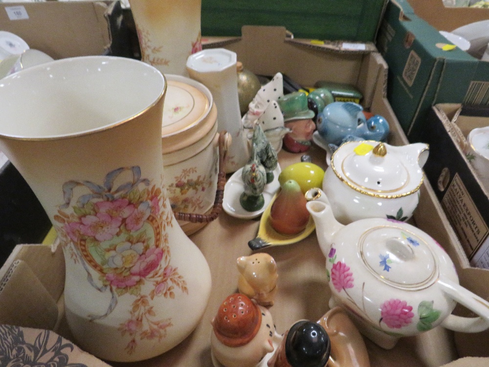 A TRAY OF ASSORTED CERAMICS TO INCLUDE CROWN DEVON