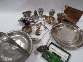 A TUDRIC PEWTER BASKET AND METAL WARE