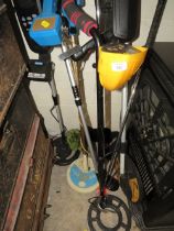 A COLLECTION OF ASSORTED METAL DETECTORS A/F