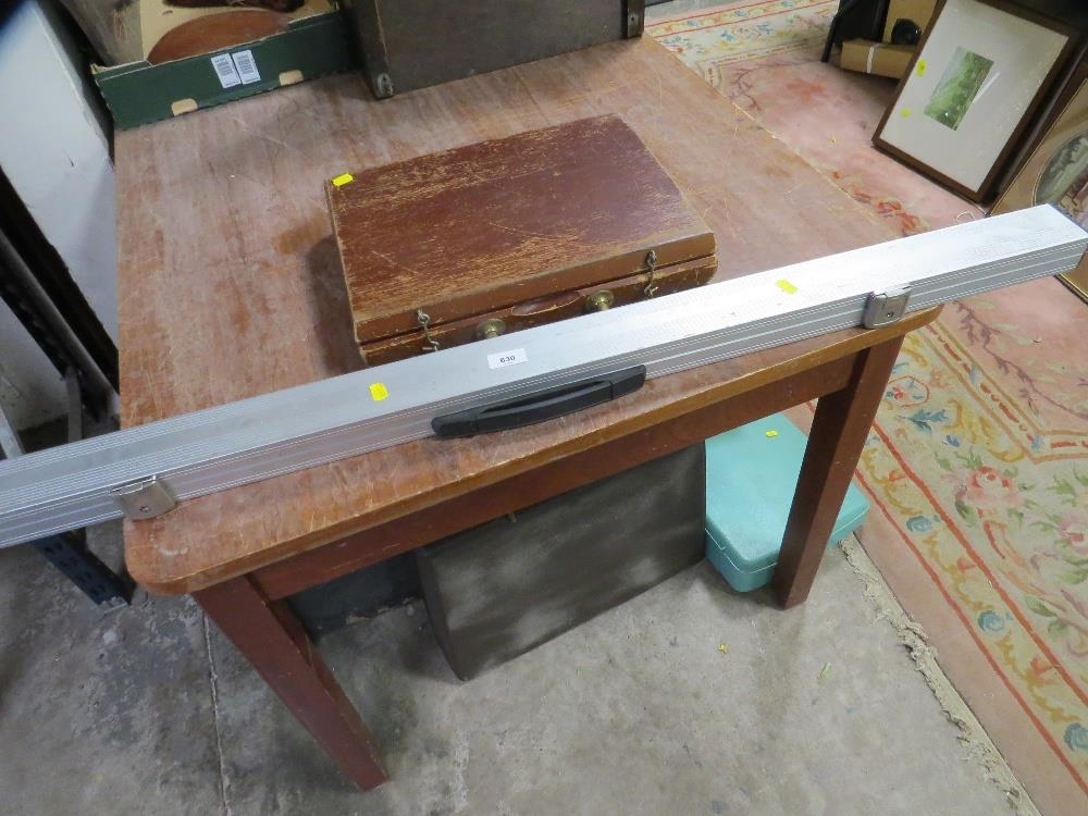 A boxed snooker cue and a set of snooker balls - Image 5 of 5