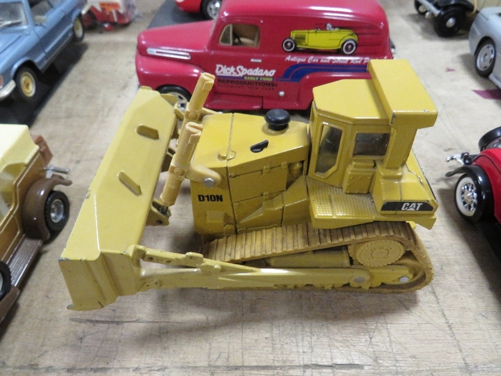 NINETEEN UNBOXED DIE CAST VEHICLES, to include Liberty 1948 Ford, ERTL Dyersville earth mover, Corgi - Image 3 of 6