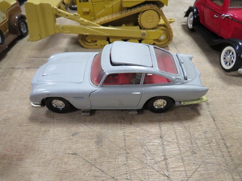 NINETEEN UNBOXED DIE CAST VEHICLES, to include Liberty 1948 Ford, ERTL Dyersville earth mover, Corgi - Image 2 of 6