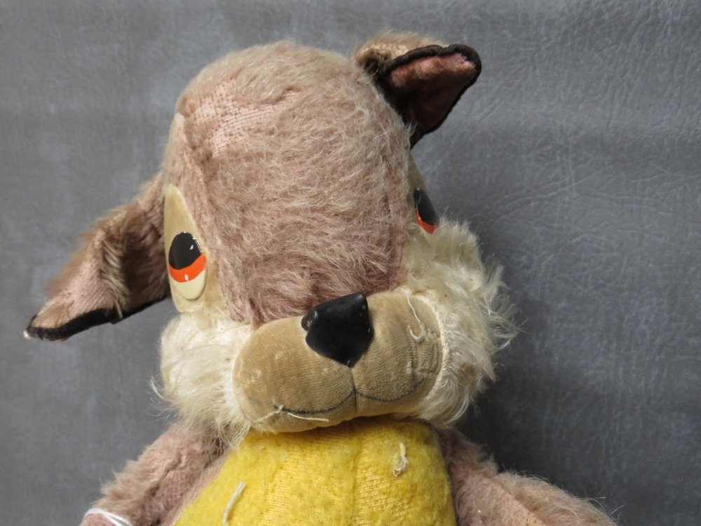 A VINTAGE MERRYTHOUGHT MUSICAL 'THUMPER' SOFT TOY, H 41 cm, together with a musical Music Reuge bear - Image 4 of 6