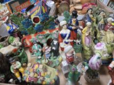 A tray of assorted Staffordshire style flatback figures etc
