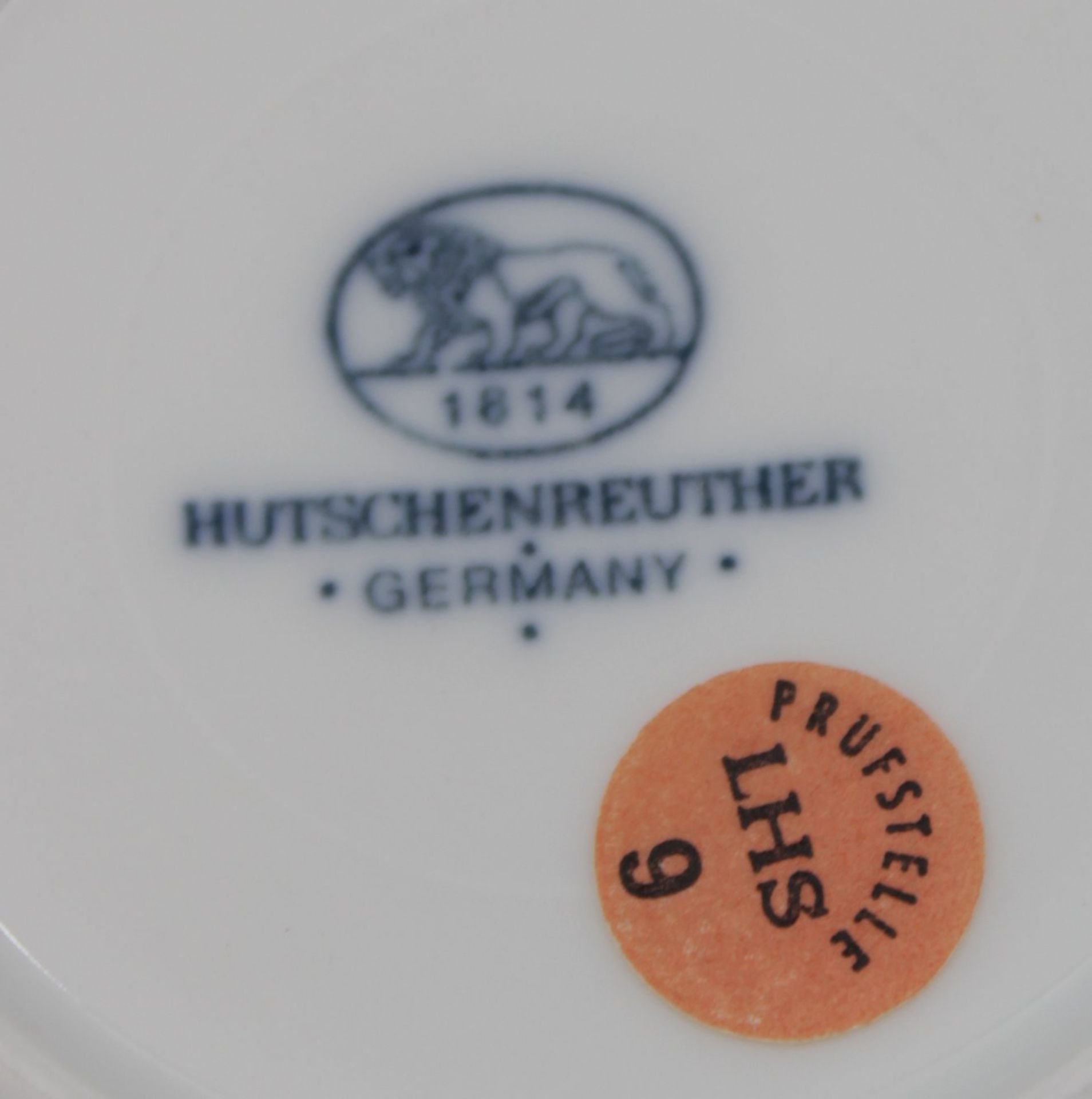 2x Mokkatassen mit U.T., Hutschenreuther, Zwiebelmuster, ca. H-5cm - Bild 3 aus 3