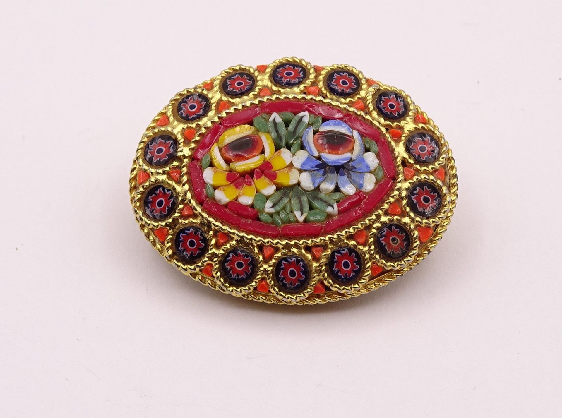 Modeschmuck Brosche mit Mosaik und Millefiori, goldfarben, 3,5x2,7cm