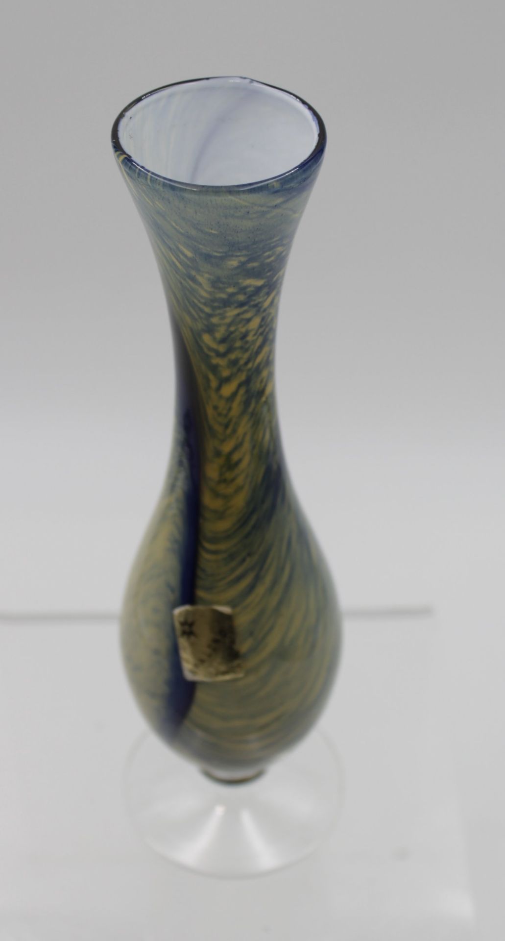 Vase auf Stand, Opalino Italy, H-23cm. - Bild 3 aus 4