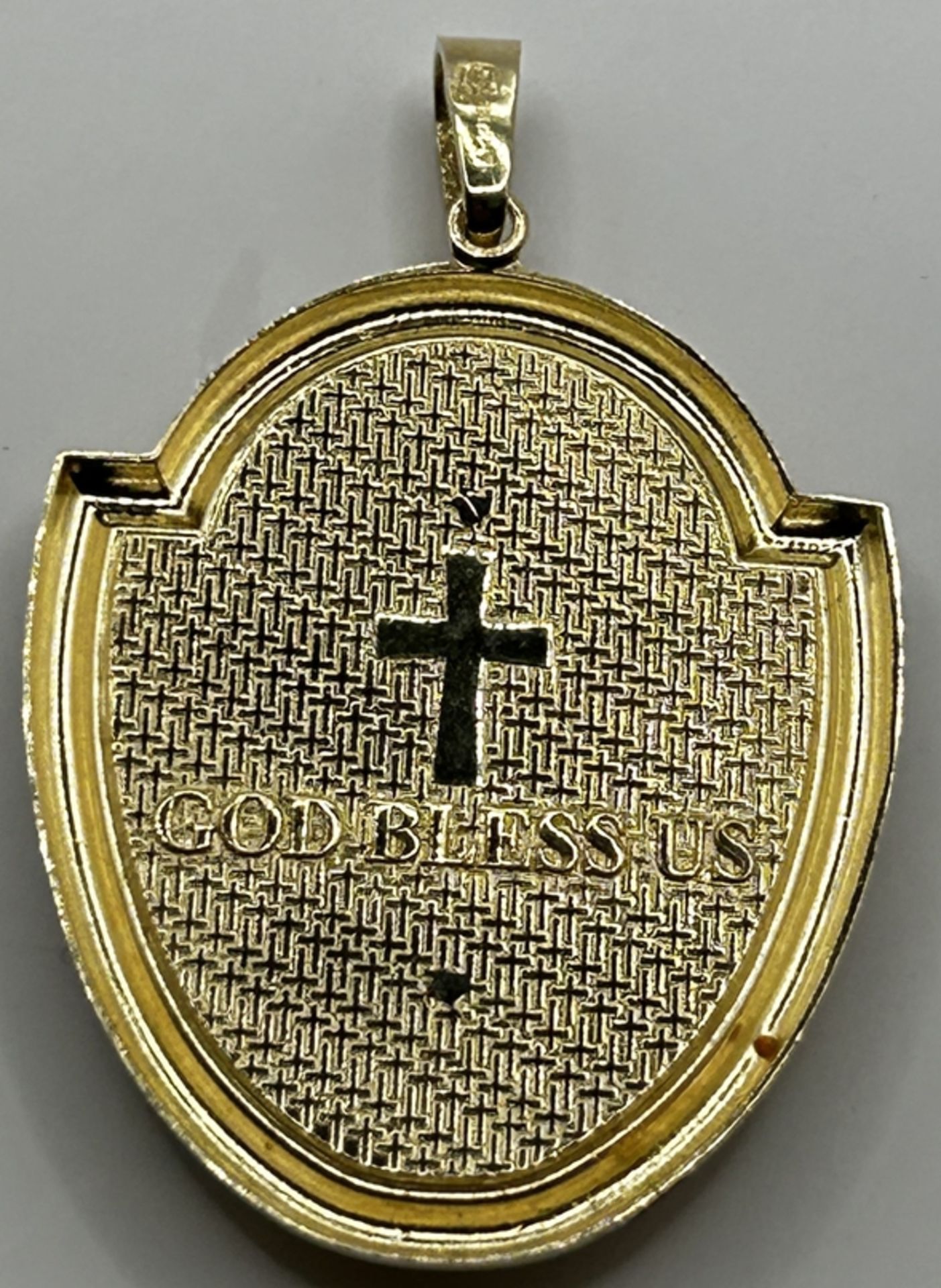 grosser Anhänger, Gold-585-, Madonna mit Kind, verso Kreuz und "God bless us", 11,2 gr., 5x3 cm - Bild 3 aus 4