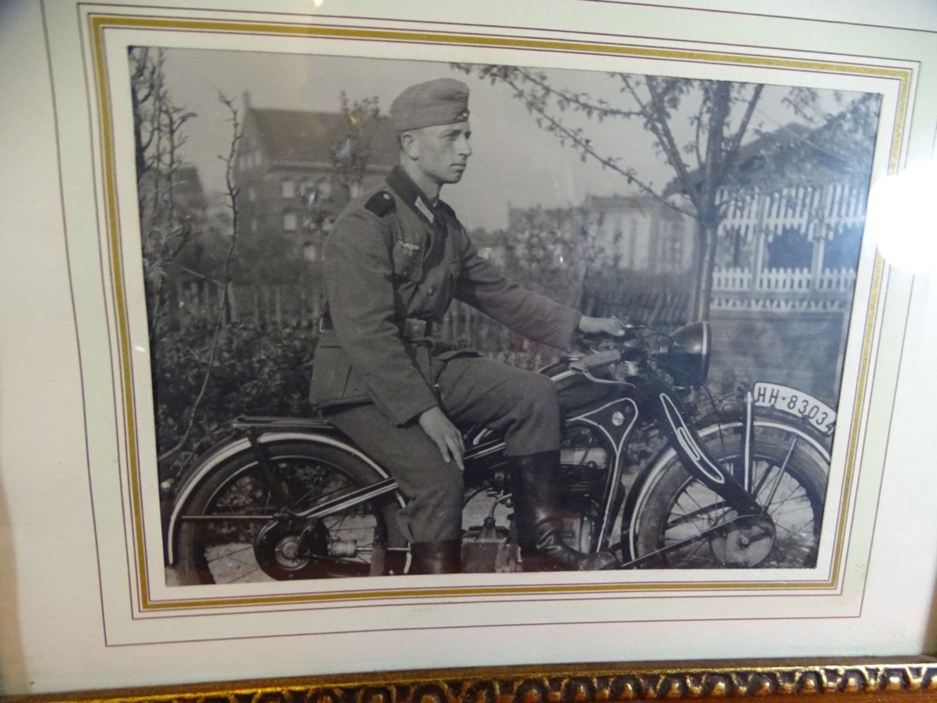 Foto eines Kradfahrers, 2.WK, ger/Glas, RG 28x36 cm - Bild 2 aus 3