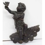 Bronze-Putto mit Schmetterling, Altersspuren, 1 Flügel fehlt, wohl irgendwo montiert?,18/19 Jhd. H