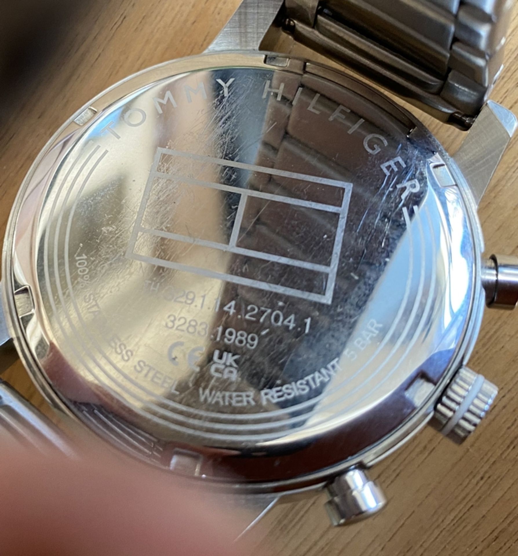 Tommy Hilfiger Herrenuhr 3283.1989,  Quarz Werk läuft, sehr gut erhalten in OVP mit Beschreibung - Bild 5 aus 7