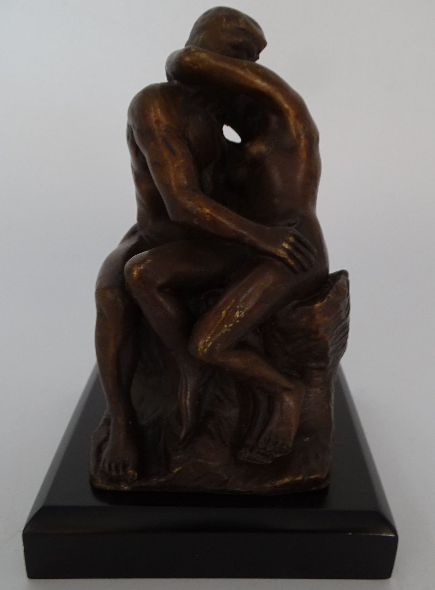 nach Rodin "Der Kuss" kl. Bronze in orig. Kasten, H-11 cm, - Bild 2 aus 6