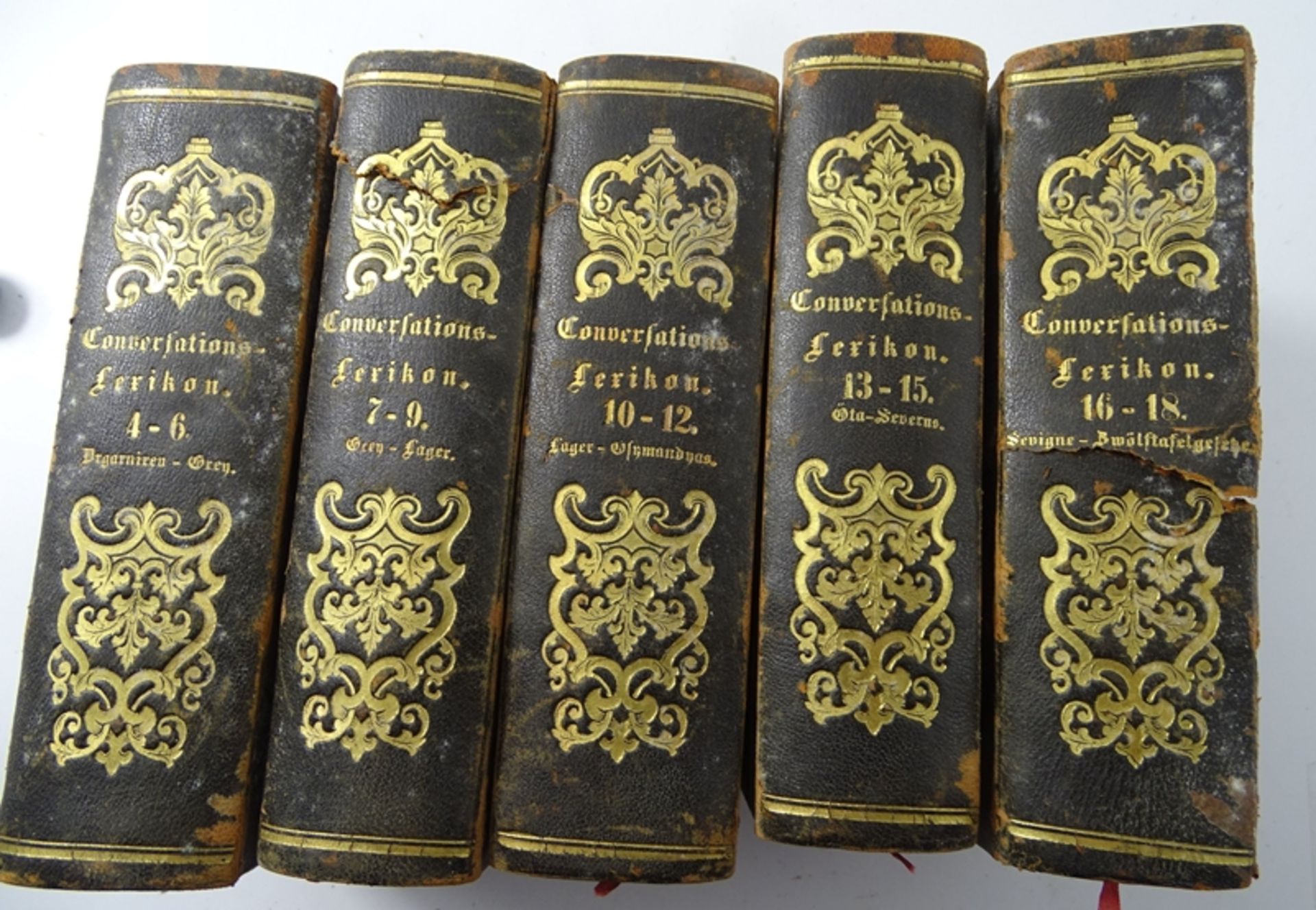 5 Bände Conservations-Lexicon,  1844, Lederrücken tw. beschädigt, 13,5x9 cm