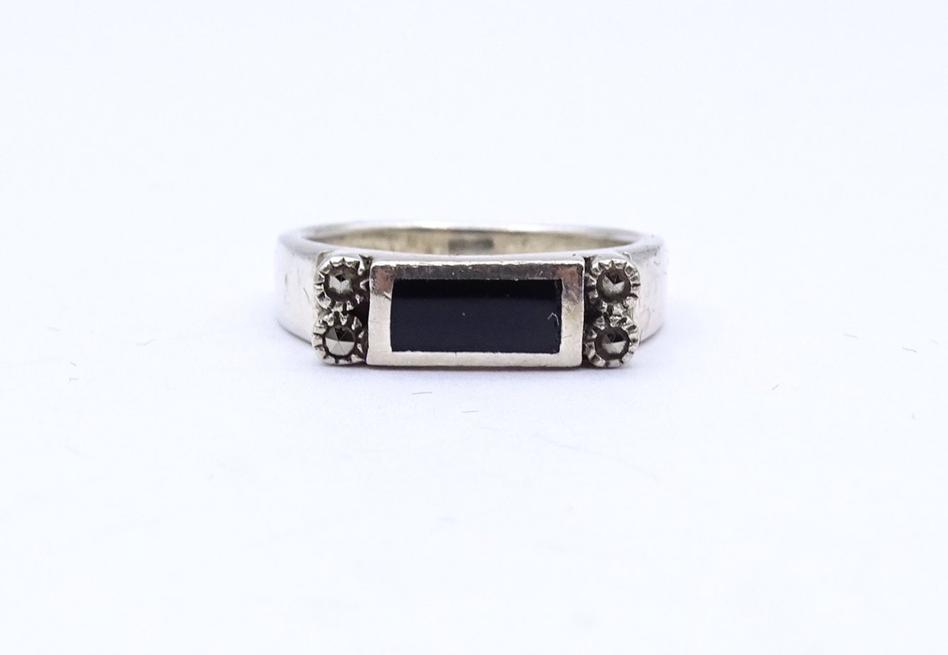 Ring mit Onyx und Markasiten, 925/000, 4,4g., RG 53/54