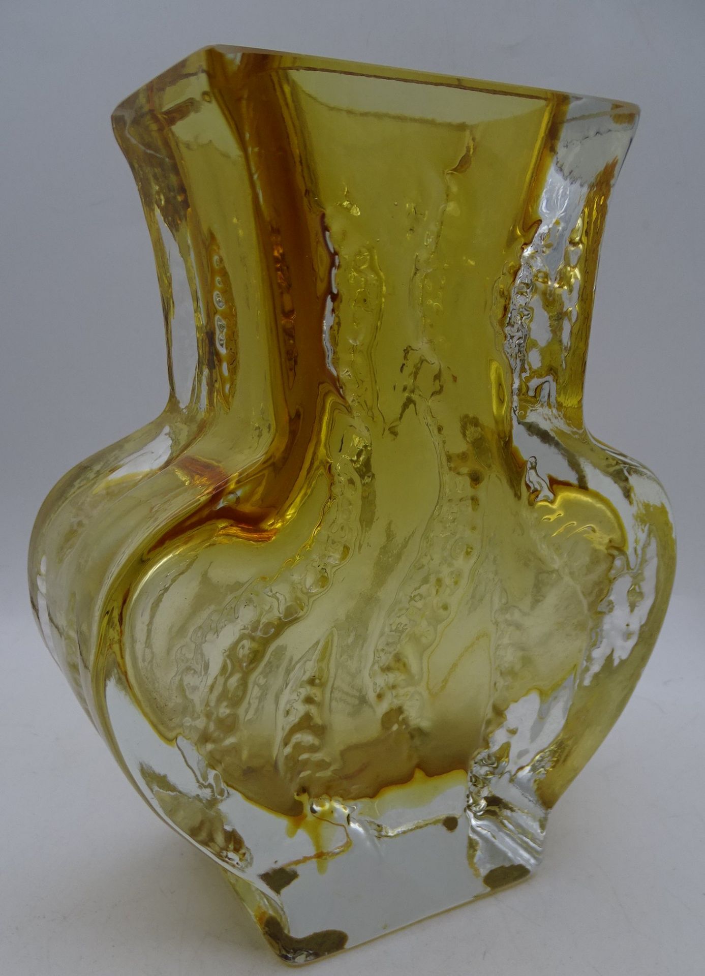 gelb/klare schwere Kunstglasvase, H-19 cm, B-14 cm - Image 3 of 5