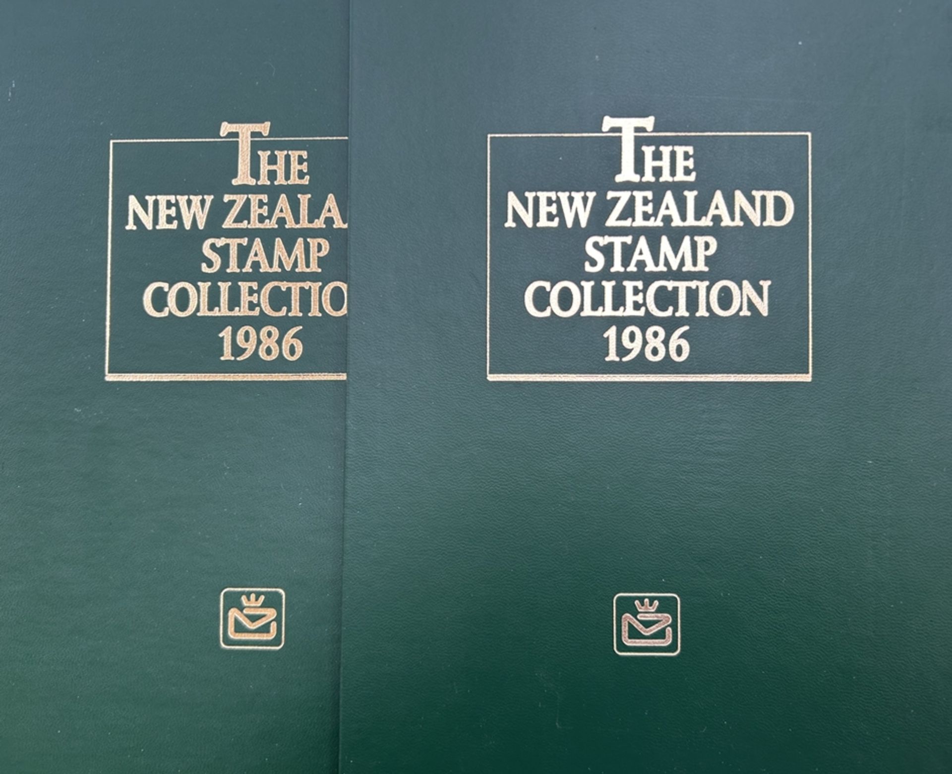 Album "The New Zeland Stamp Collection 1986" postfrisch, Marken noch orig. verpackt, neuwertig im S