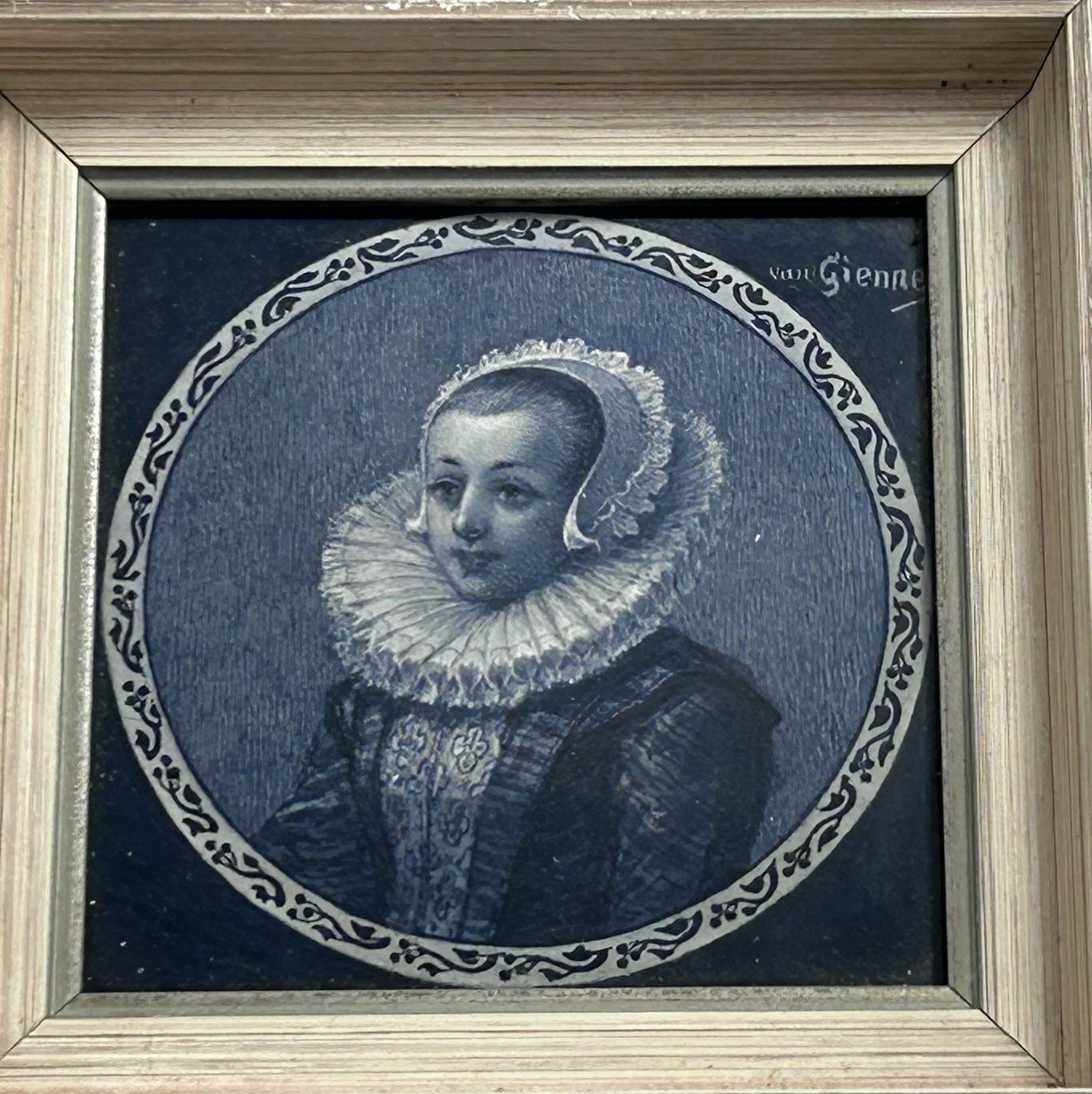 van Gienne signierte 2 Portrait-Fliesen, Blaumalerei, gerahmt, je ca. 14x14 cm - Bild 3 aus 5