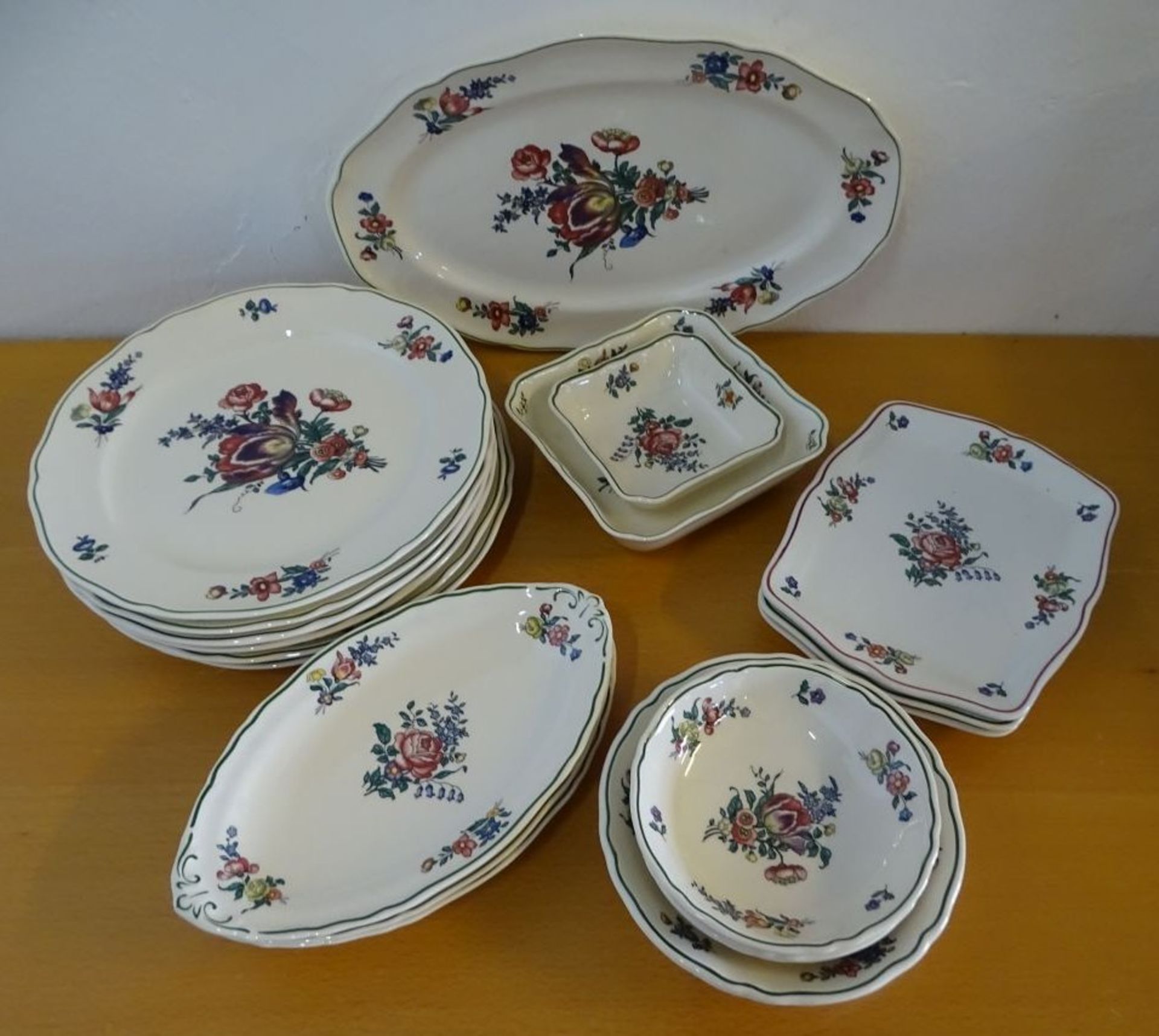 Frühstücksservice " Villeroy&Boch" Dekor Alt Straßburg, 48 Teile - Bild 2 aus 12