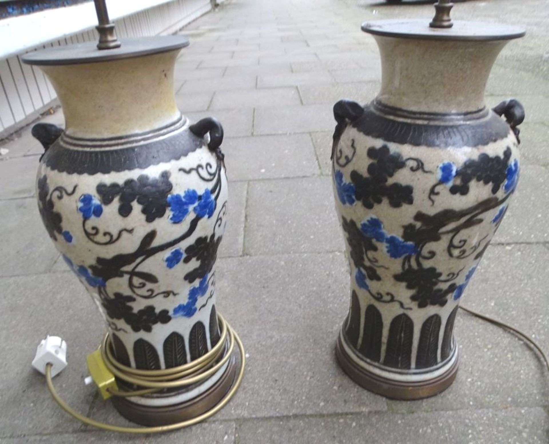 Paar grosse Tischlampen aus China-Vasen, 19.Jhd, Vasen H-40 cm, Gesamt H-80 cm