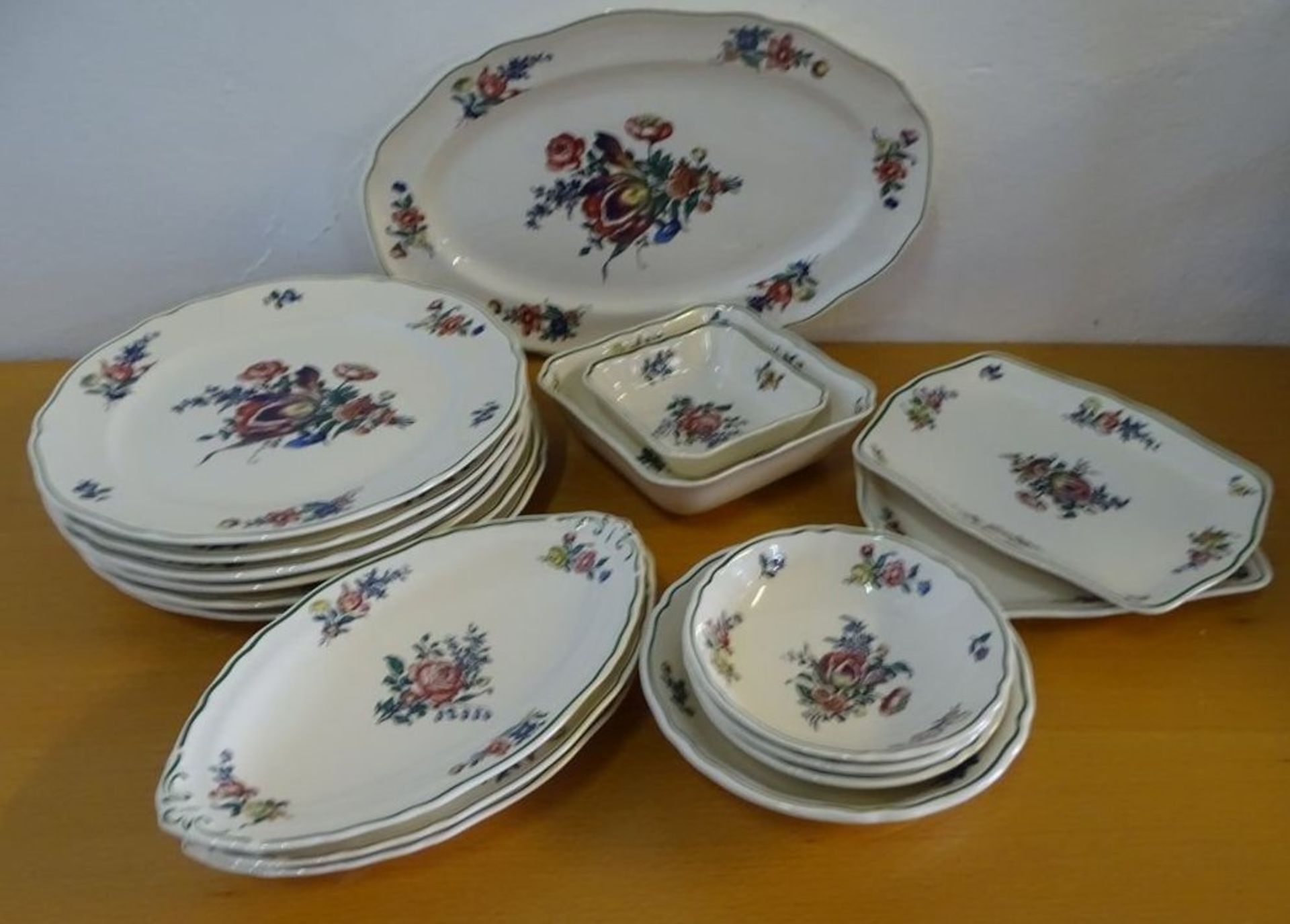 Frühstücksservice " Villeroy&Boch" Dekor Alt Straßburg, 48 Teile - Bild 6 aus 12