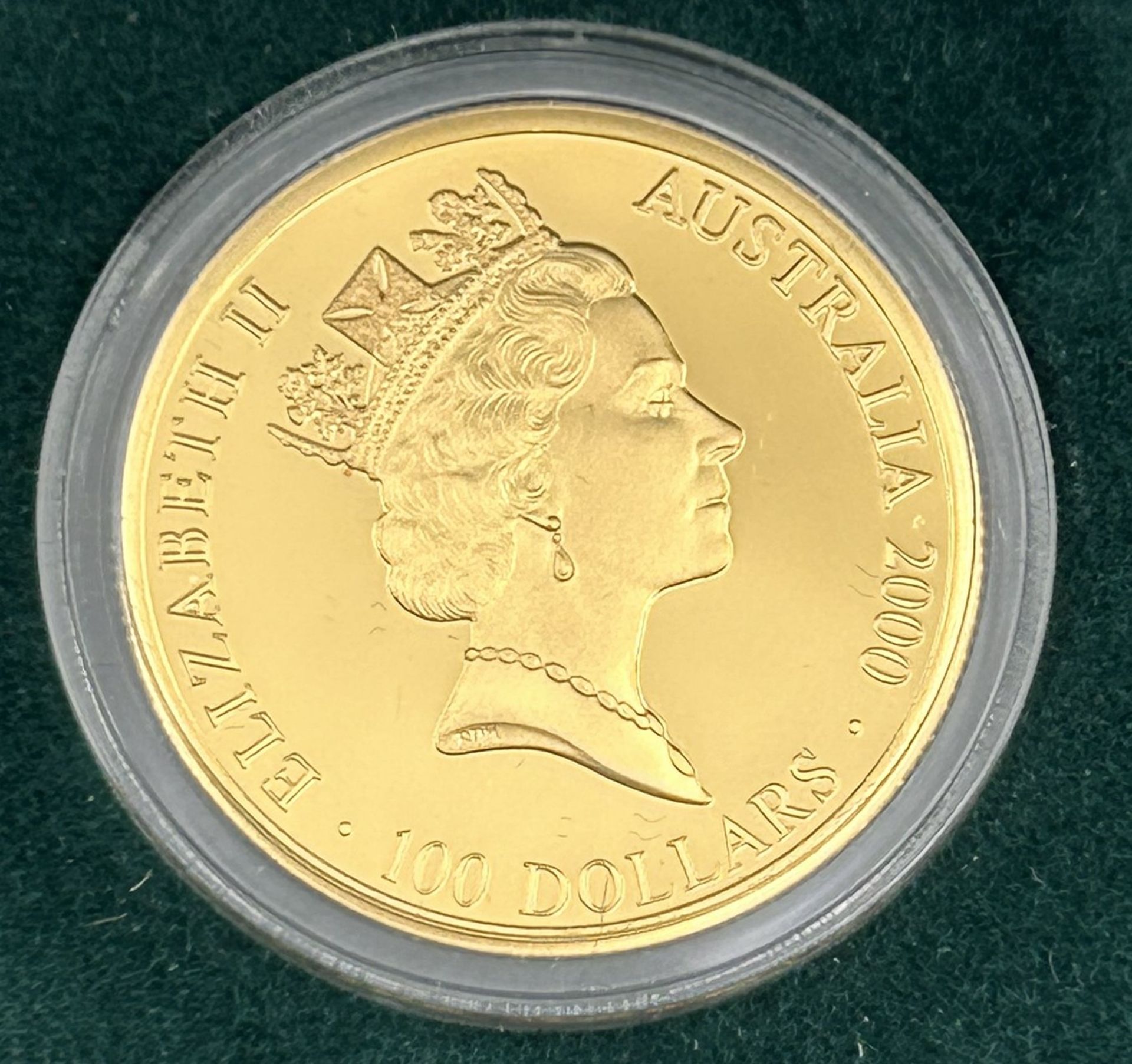 100 Dollars 2000. Elizabeth II, 1952-2022. Polierte Platte , Gold-999-, 10,21 gr., mit Zertifikat - Image 2 of 4