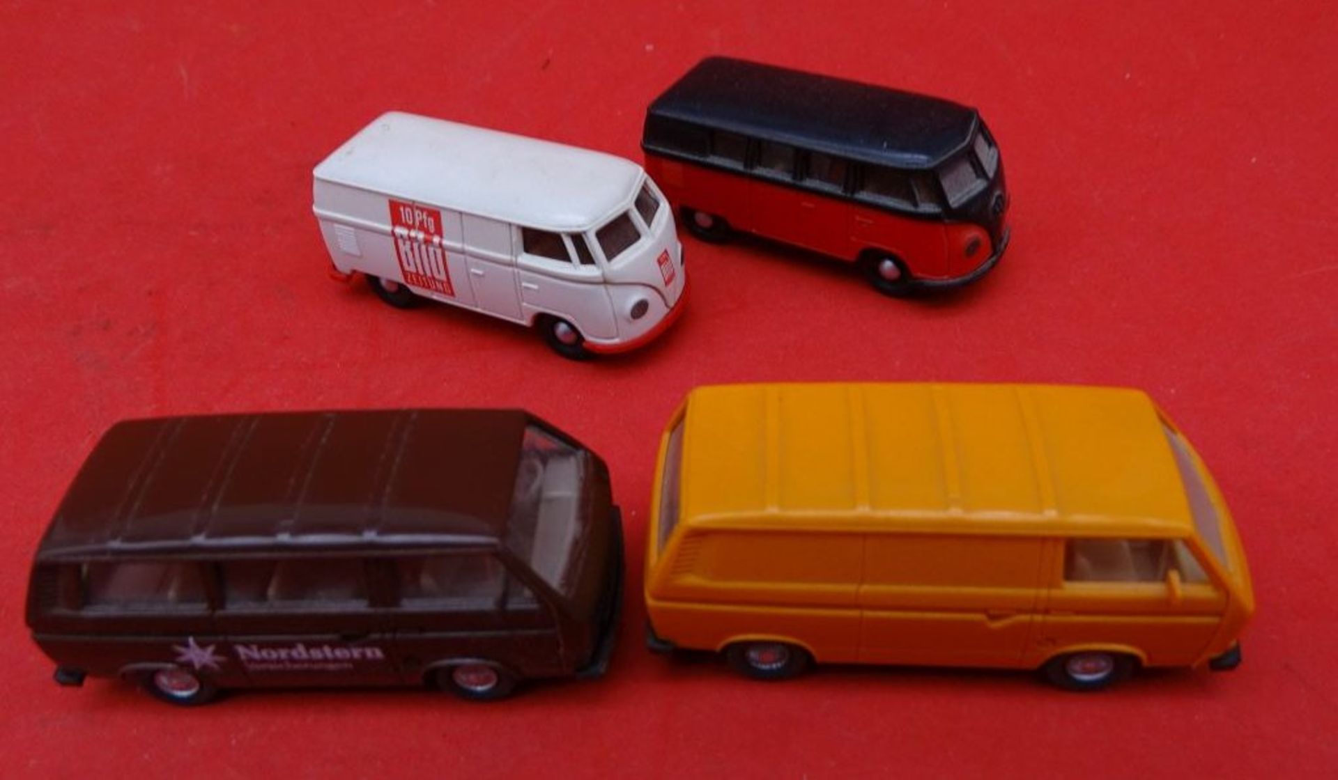 4 VW Bus-Modelle von "Wiking" - Bild 2 aus 3