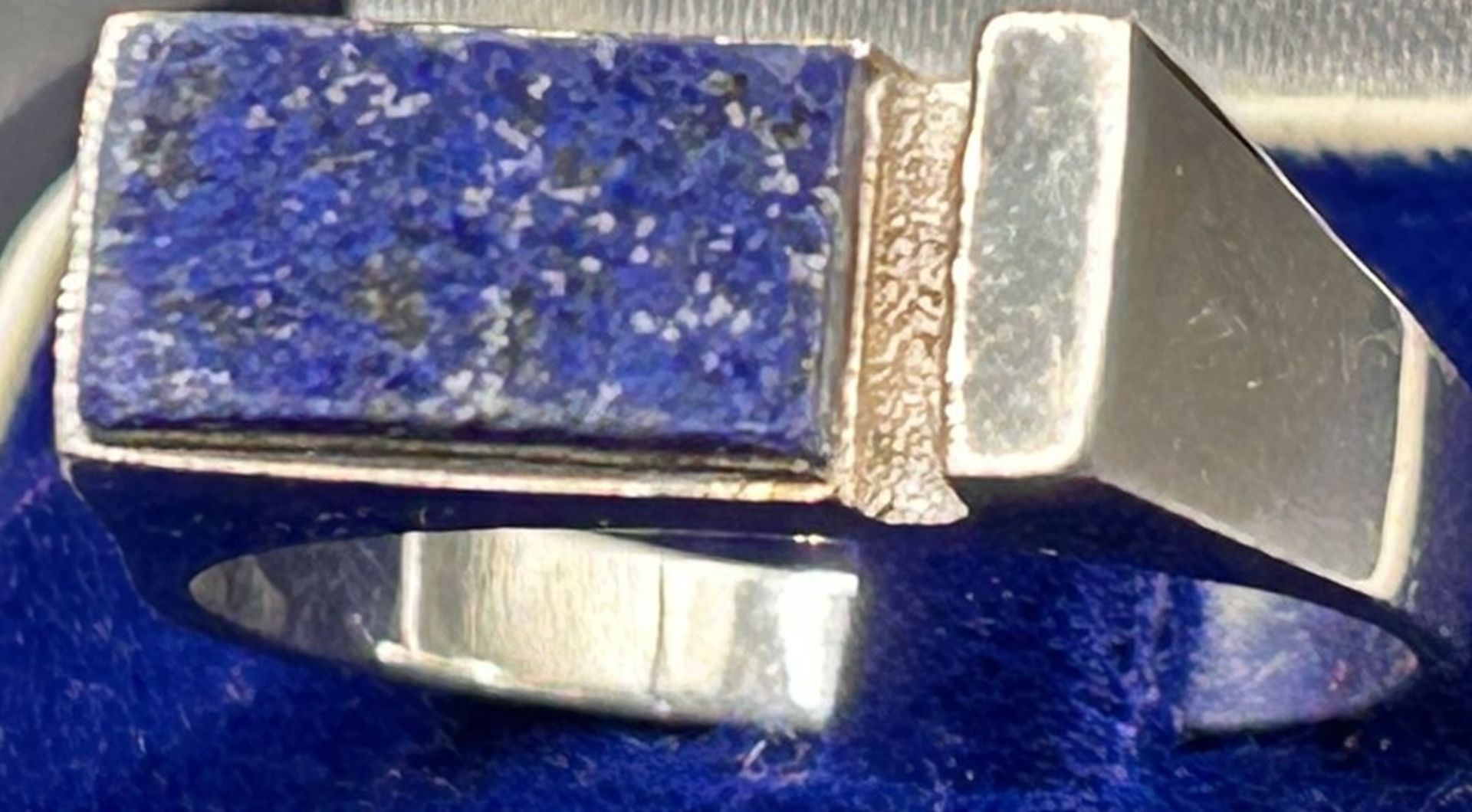 Herren-Silberring-800- mit Lapislazuli-Platte, RG 73, 7,6 gr. - Bild 2 aus 3