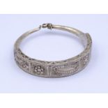 Massives Silber Armband, orientalisch, mehrere Punzierungen, 95g.