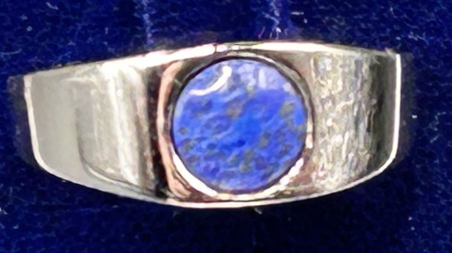 Silberring-835-, blauer Stein, Ring wohl verkleinert, RG 48, 4,1 gr.