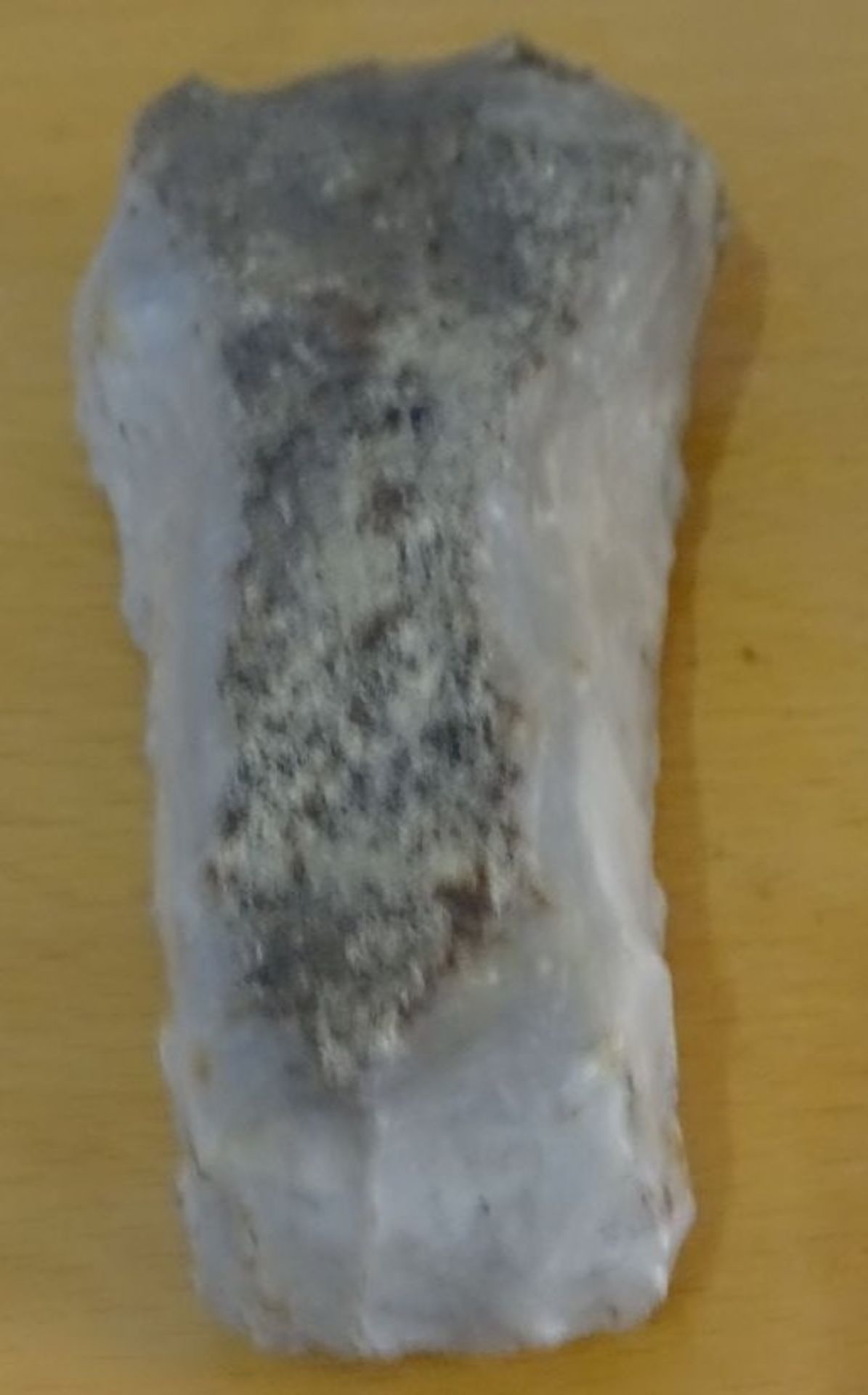 Faustkeil, Mineral-Quartz?, Fundort Dänemark, 15x6 cm